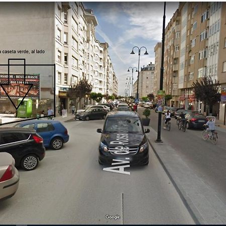 Appartamento Atico céntrico con piscina comunitaria Ribadeo Esterno foto