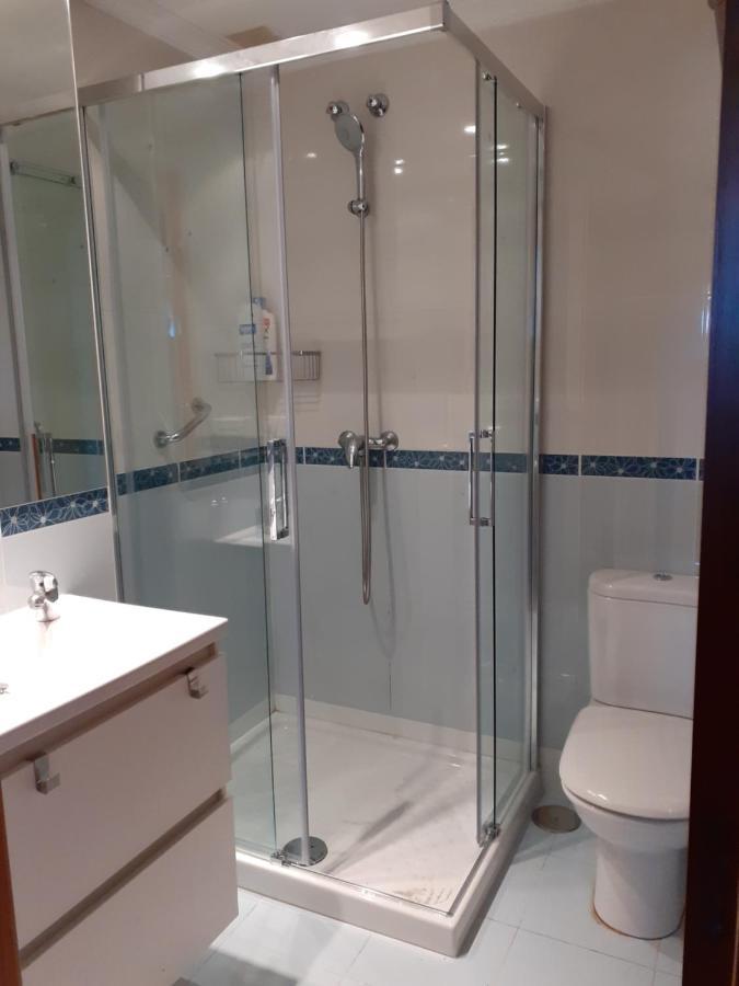 Appartamento Atico céntrico con piscina comunitaria Ribadeo Esterno foto